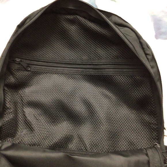 NEW PINK Victoria’s Secret Collegiate Backpack - Picture 12 of 17